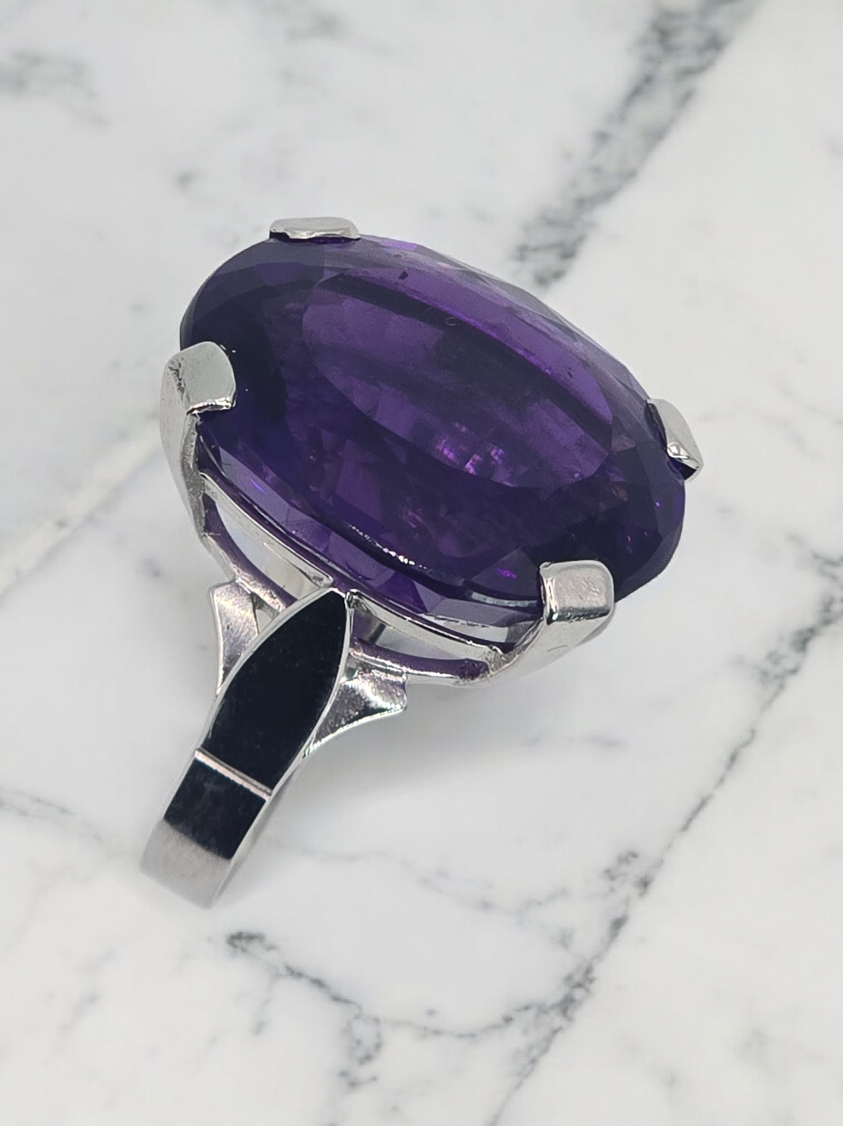 Bague Améthyste ~ 27 cts