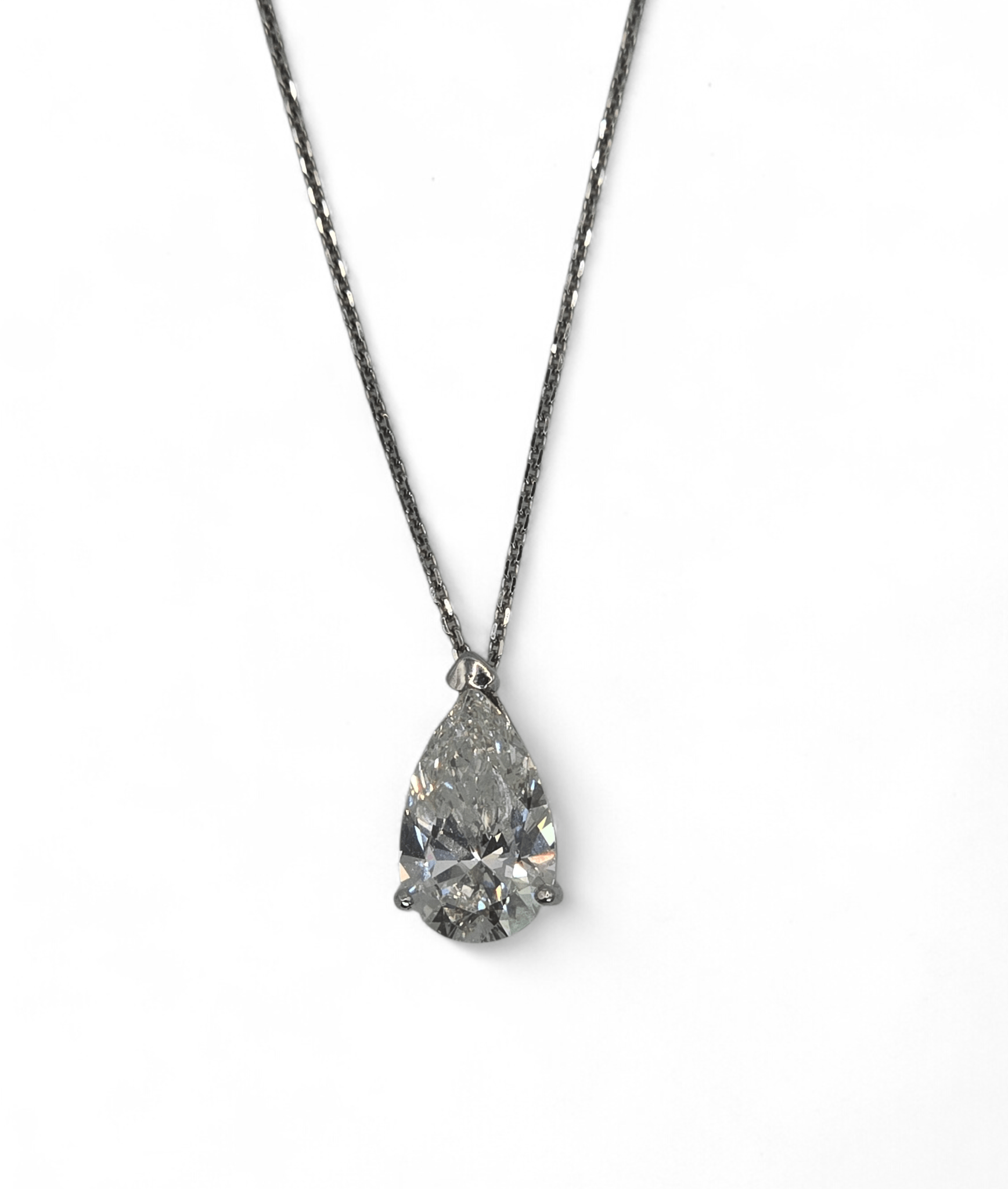 Collier Diamant de synthèse 3,77 cts G VS1 - ETHIQUE DIAMANT